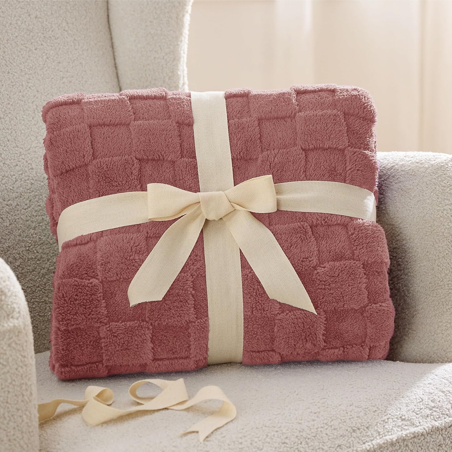 Throw Blanket for Couch - Super Soft Cozy Blankets for Women, Cute Small Throws for Girls