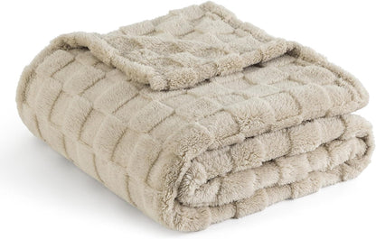 Throw Blanket for Couch - Super Soft Cozy Blankets for Women, Cute Small Throws for Girls