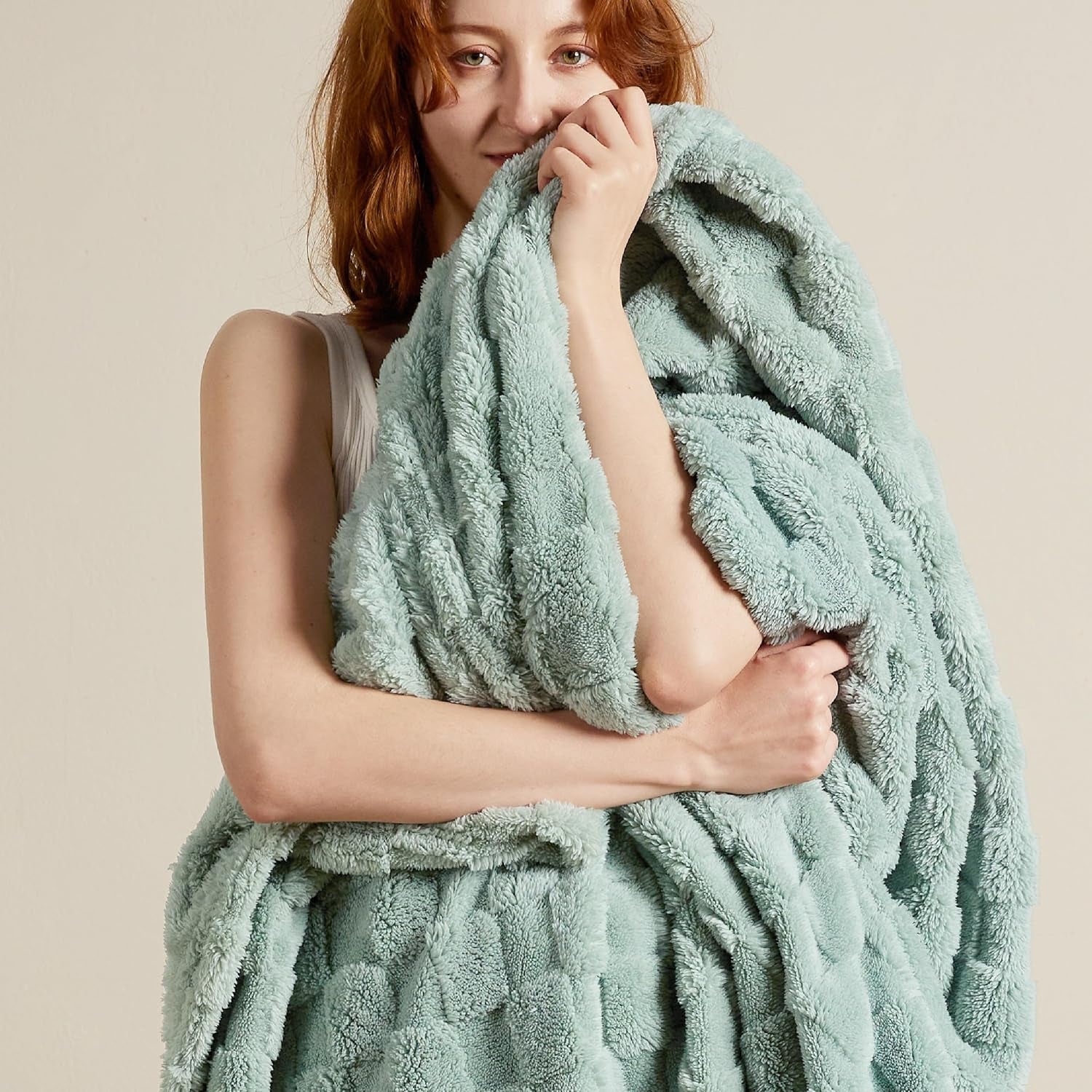 Throw Blanket for Couch - Super Soft Cozy Blankets for Women, Cute Small Throws for Girls